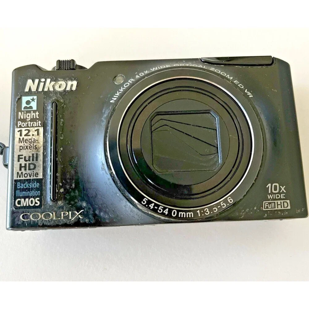 Nikon Coolpix S8100 12.1MP Digital Camera Black Tested Working w/ Charger Works
